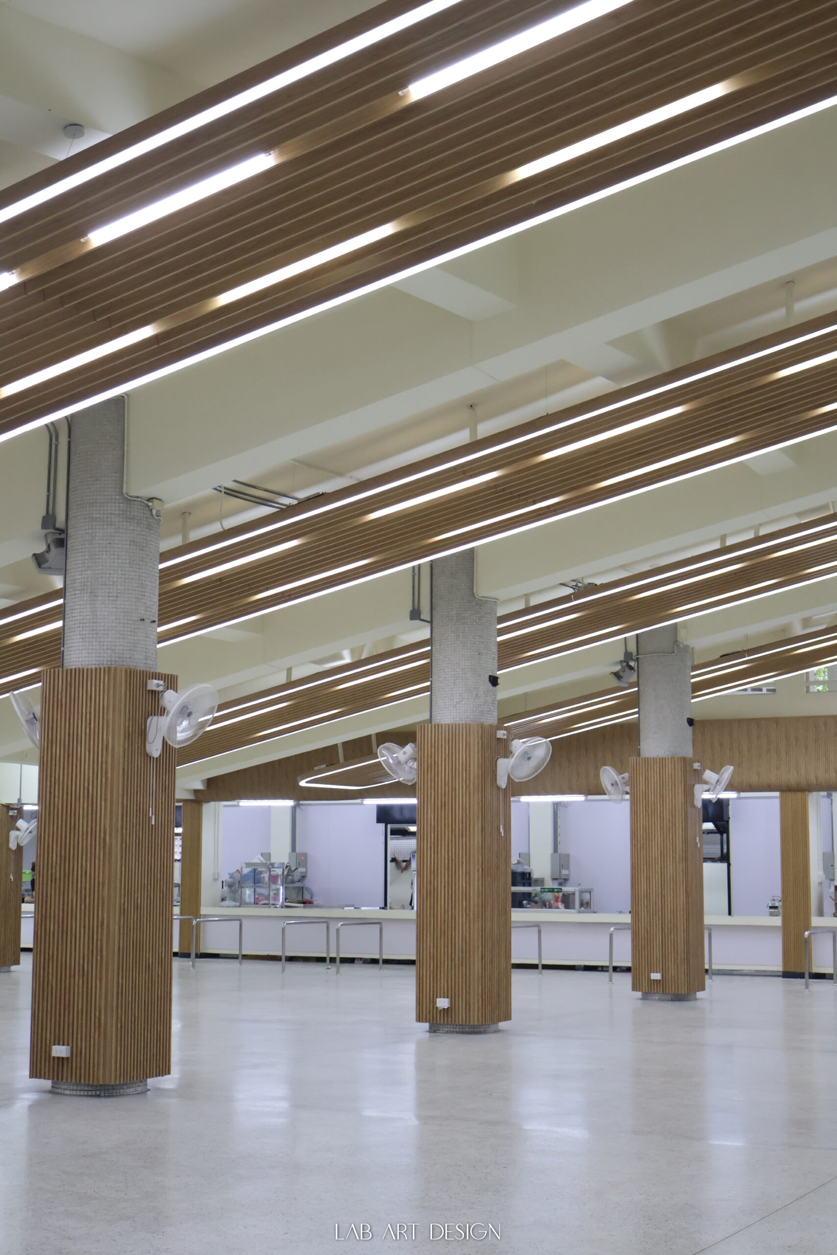 โคมไฟสั่งทำ Triam Udom Suksa School